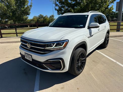 Used 2021 Volkswagen Atlas SEL Premium image 4