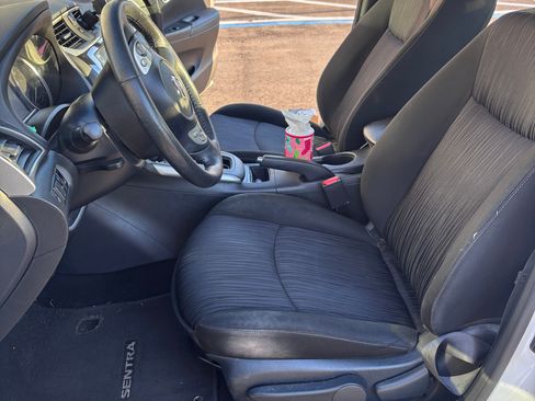 Used 2019 Nissan Sentra SV image 13