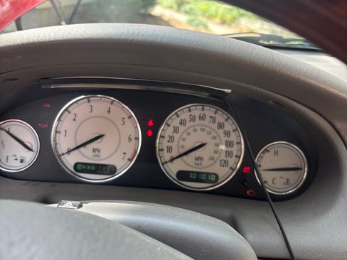 Used 2004 Chrysler 300M FWD image 2