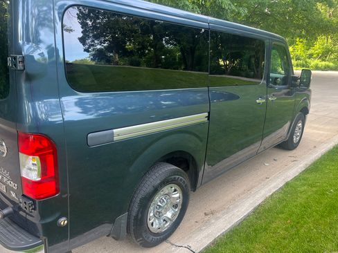 Used 2013 Nissan NV 3500 SL w/ Technology Pkg image 2
