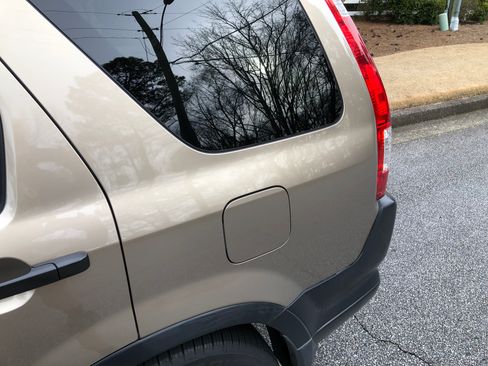 Used 2005 Honda CR-V EX image 13