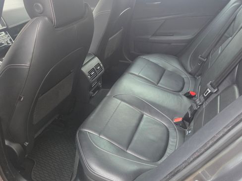 Used 2018 Jaguar XE S image 10