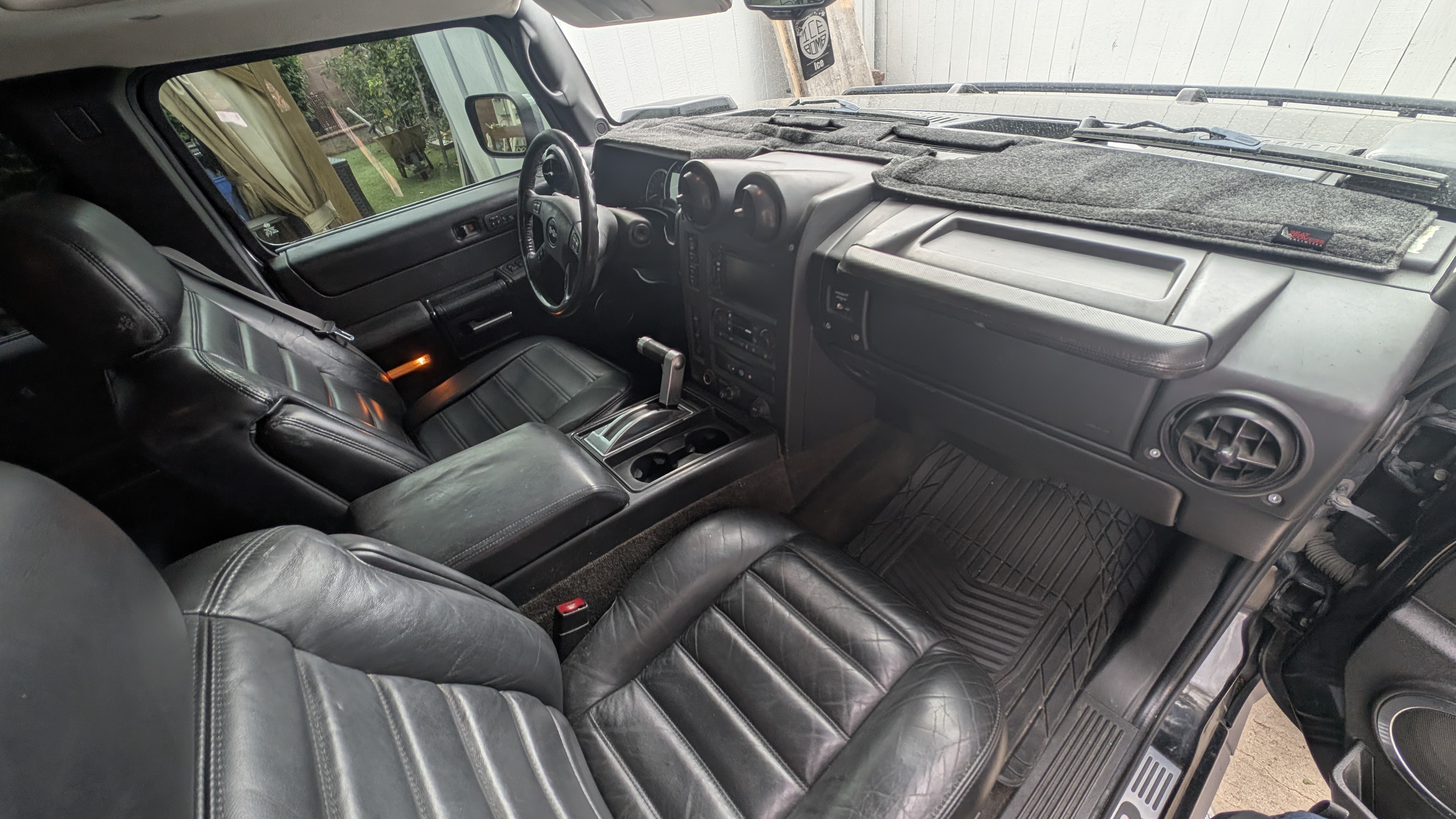 Used 2005 HUMMER H2 w/ Preferred Equipment Group AWD/4WD image 14