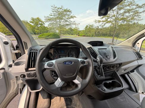 Used 2019 Ford Transit 150 130 Medium Roof RWD image 8