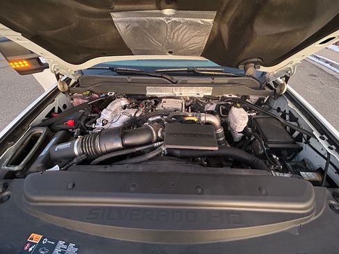 Used 2019 Chevrolet Silverado 2500 LT image 6