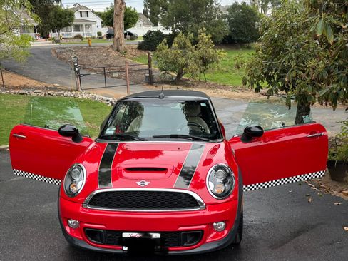 Used 2014 MINI Cooper S image 13