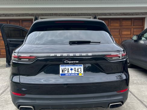 Used 2019 Porsche Cayenne image 2