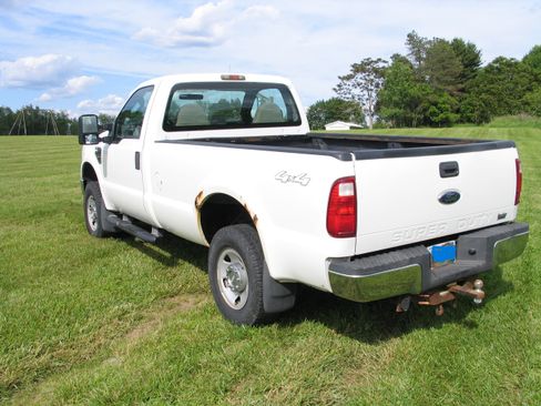Used 2009 Ford F250 XL AWD/4WD image 5