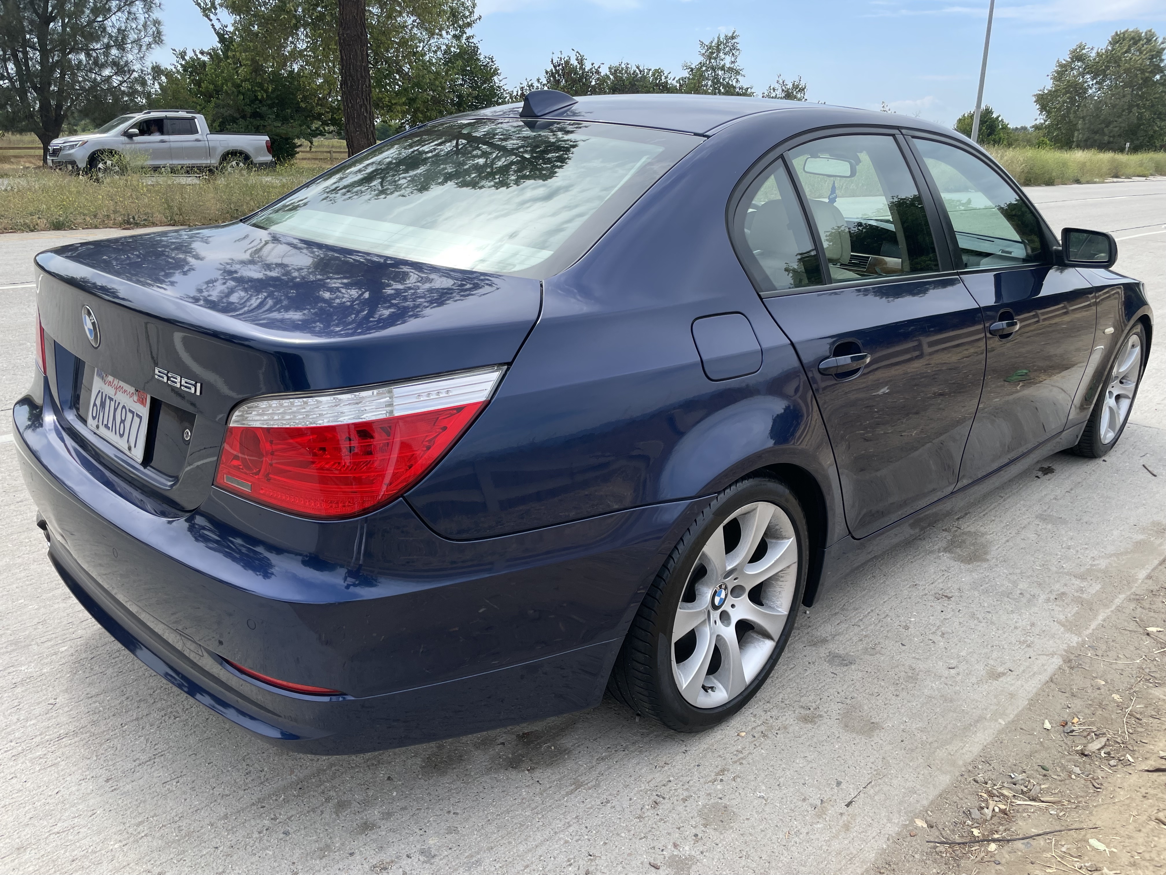 Used 2010 BMW 535i Sedan RWD image 9