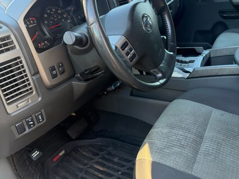 Used 2005 Nissan Titan SE image 9