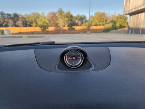 Used 2019 Mercedes-Benz SLC 300 image 10