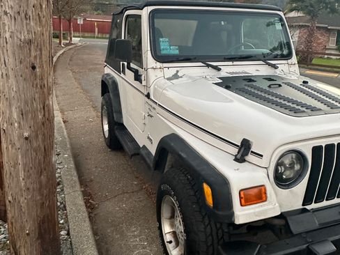 Used 2000 Jeep Wrangler Sport image 6