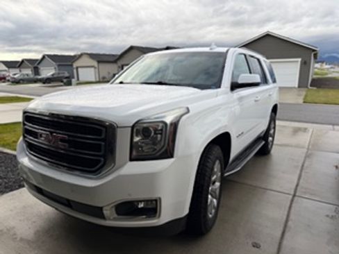 Used 2018 GMC Yukon SLE w/ SLE Value Package image 1