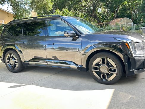 Used 2024 Kia EV9 GT-Line AWD/4WD image 10