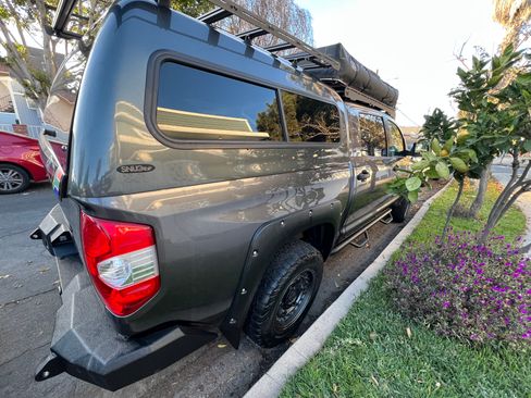 Used 2017 Toyota Tundra SR5 image 13