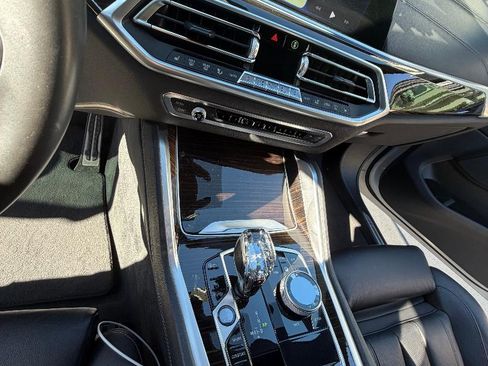 Used 2020 BMW X6 sDrive40i w/ M Sport Package image 6