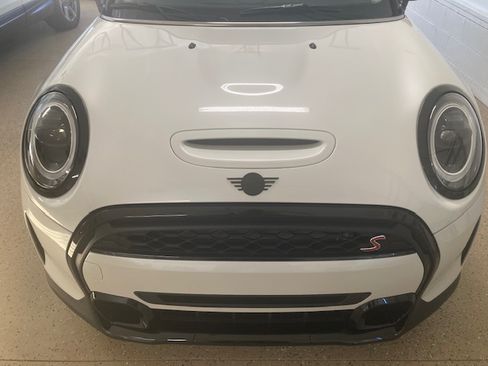 Used 2024 MINI Cooper S w/ Signature Upholstery Package image 27