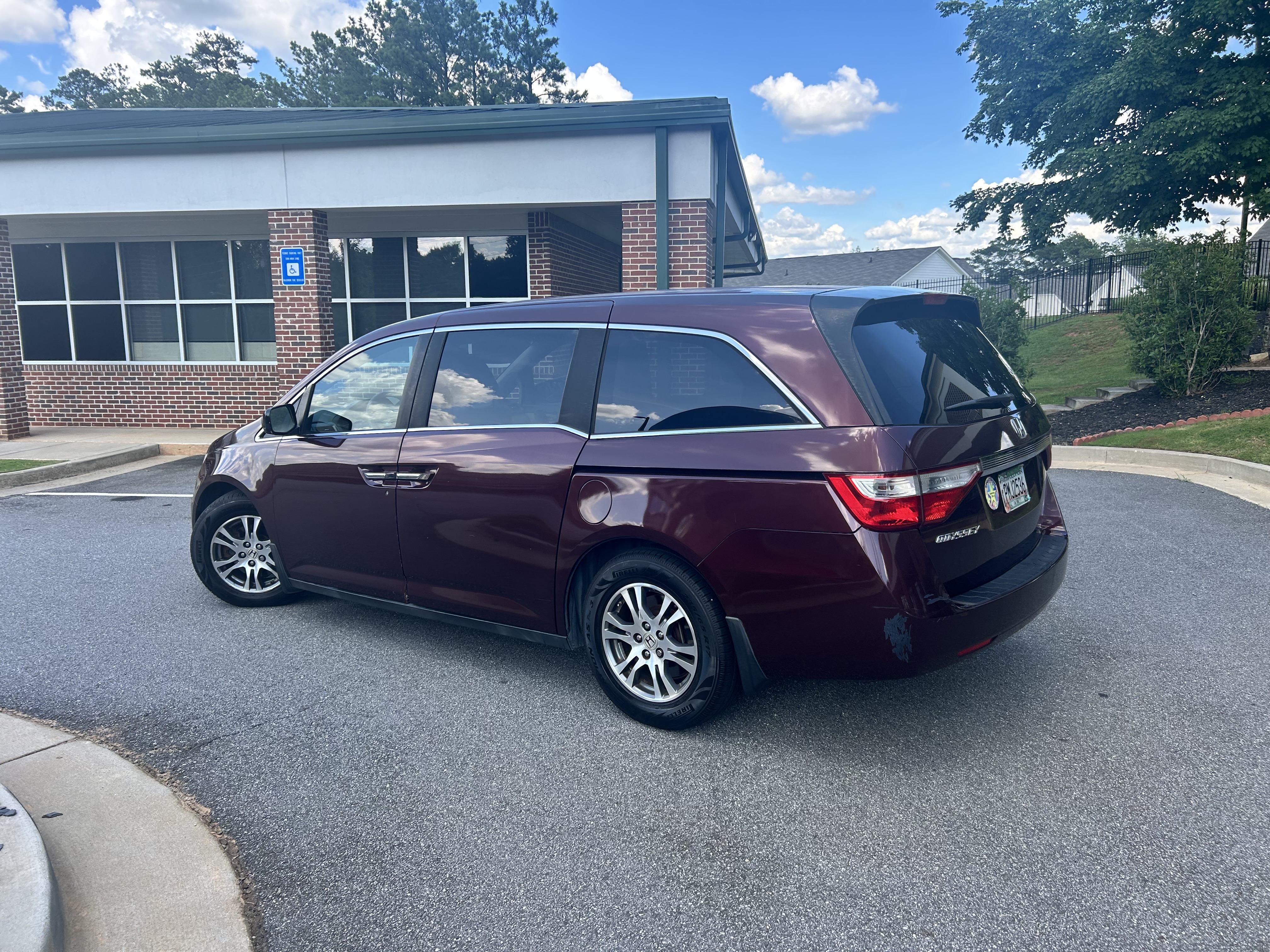 Used 2012 Honda Odyssey EX image 8