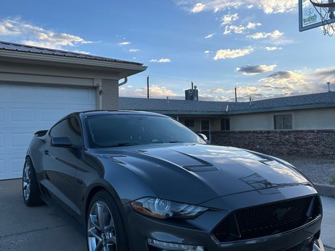 Used 2018 Ford Mustang GT Premium w/ Black Accent Package RWD image 1