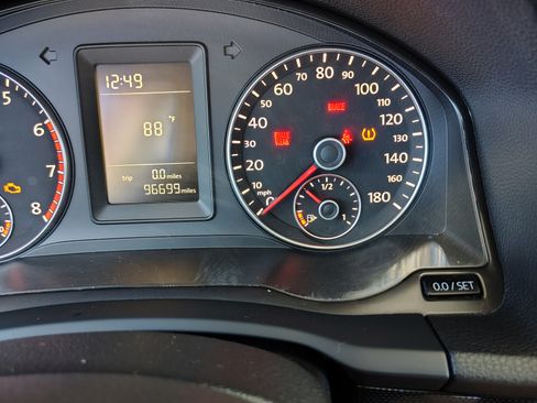 Used 2010 Volkswagen Jetta Wolfsburg Edition image 2