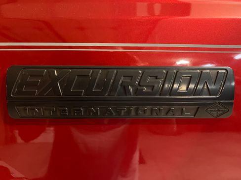 Used 2005 Ford Excursion Eddie Bauer image 9