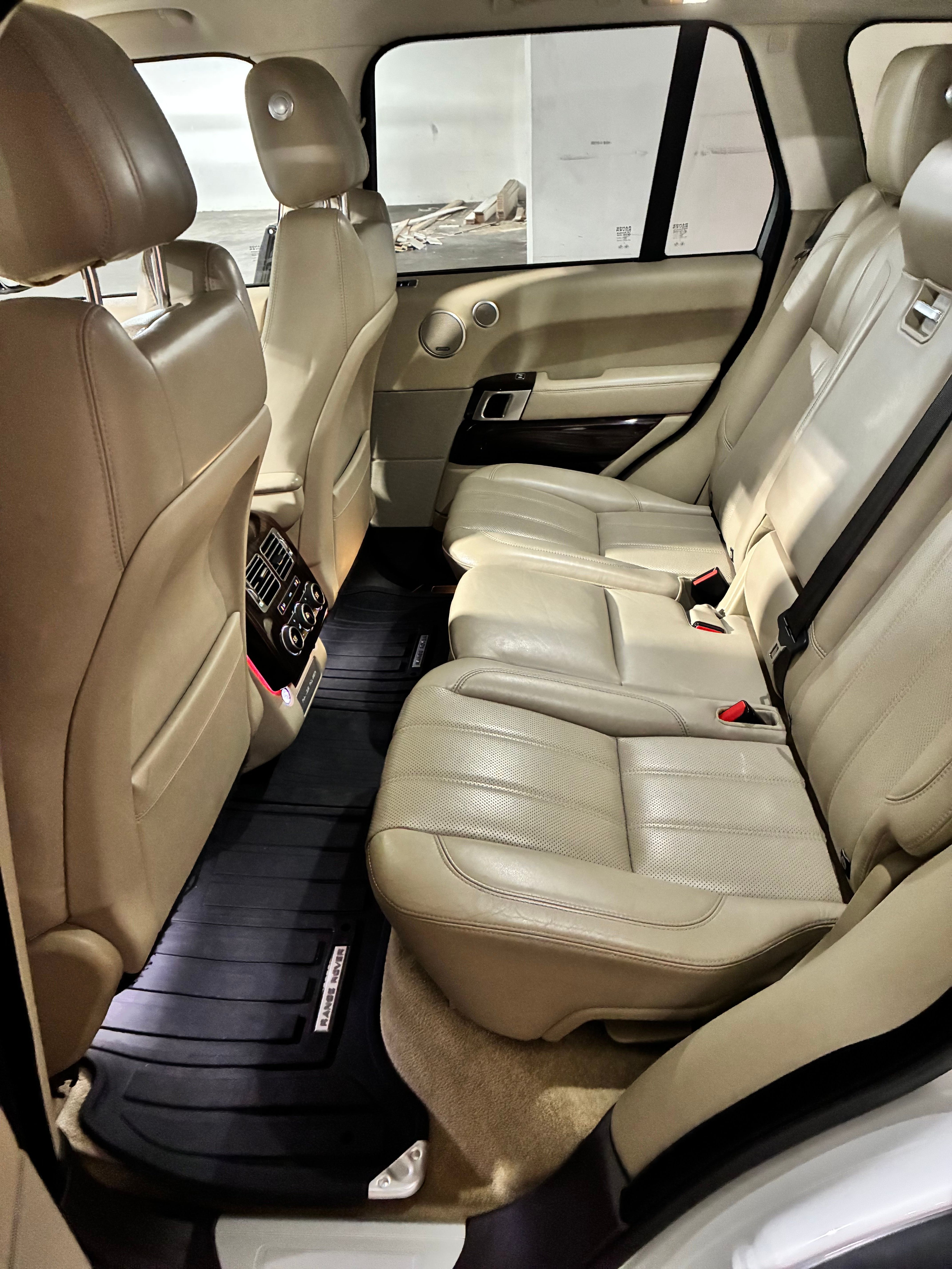 Used 2017 Land Rover Range Rover HSE AWD/4WD image 13