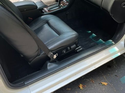 Used 2001 Cadillac Eldorado Touring FWD image 13