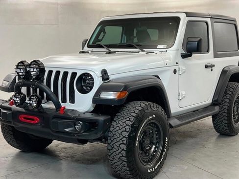 Used 2018 Jeep Wrangler Sport AWD/4WD image 1