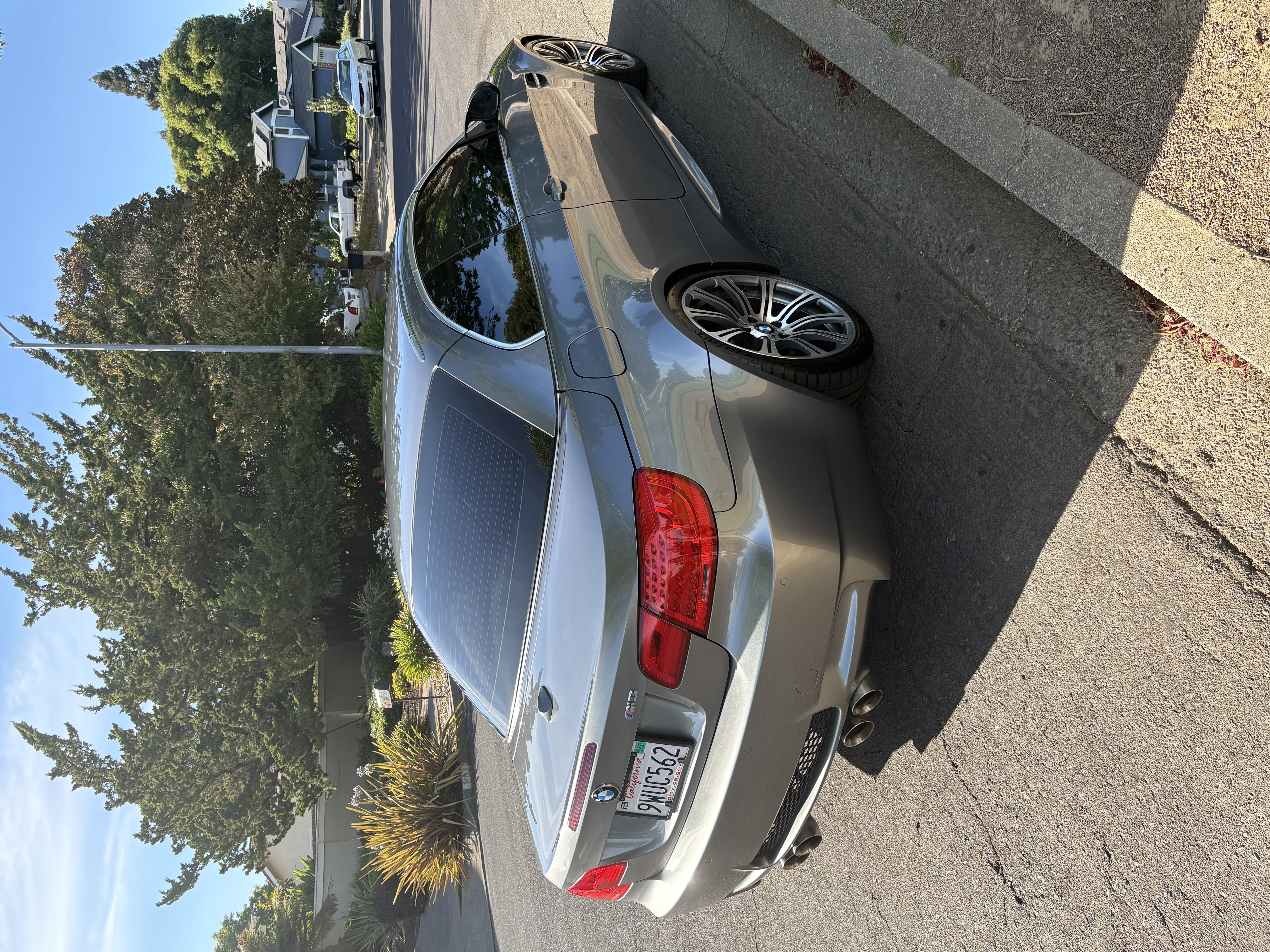 Used 2011 BMW M3 Convertible w/ Convenience Pkg RWD image 13