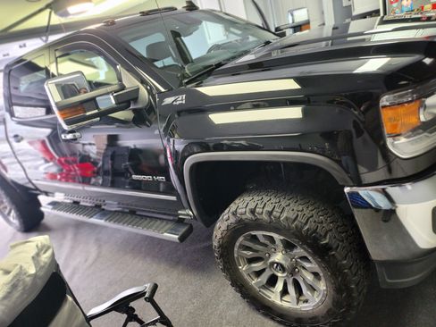 Used 2017 GMC Sierra 2500 SLT image 5