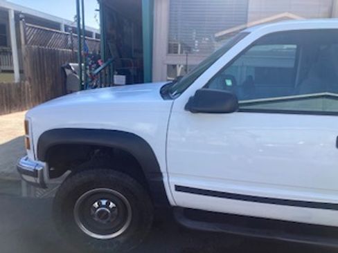 Used 1996 GMC Suburban 2500 image 14