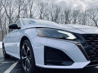 Used 2023 Nissan Altima 2.5 SR
