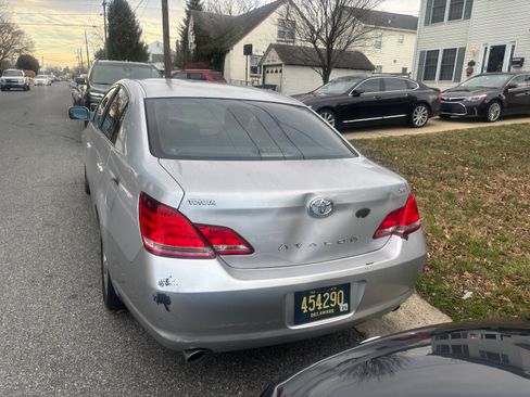 Used 2007 Toyota Avalon XLS image 8