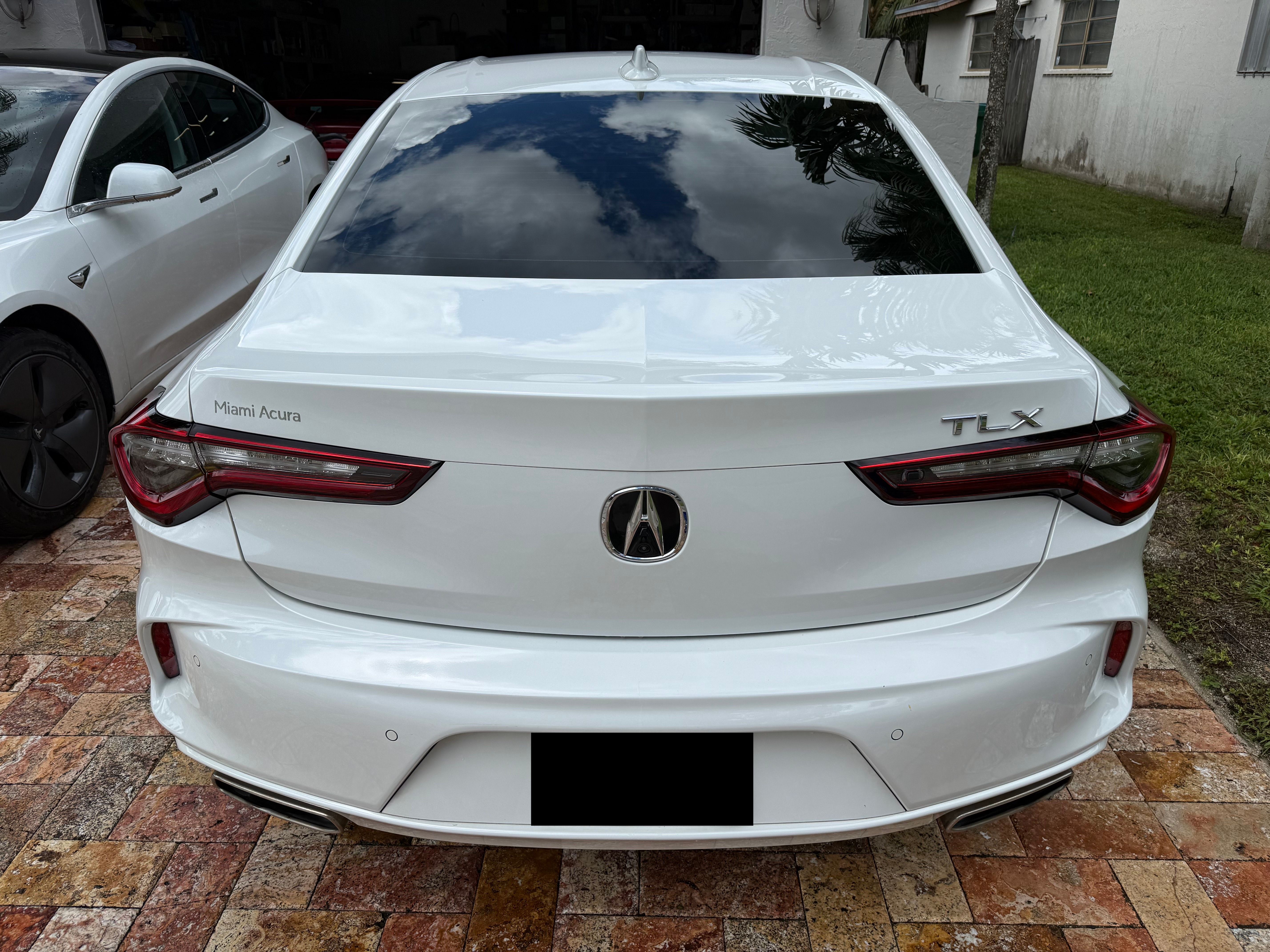 Used 2023 Acura TLX w/ Technology Package FWD image 5