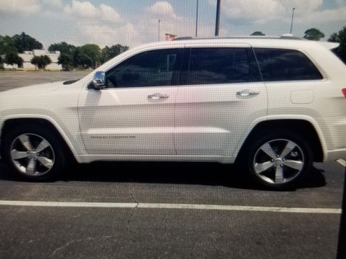 Used 2016 Jeep Grand Cherokee Overland w/ Trailer Tow Group IV image 1