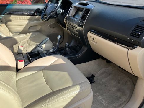 Used 2005 Lexus GX 470 AWD/4WD image 11