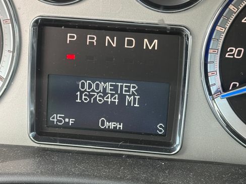 Used 2009 Cadillac Escalade ESV AWD w/ Livery Package image 8