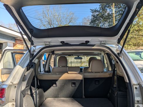 Used 2015 Mitsubishi Outlander SE image 10