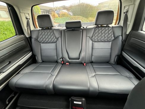 Used 2021 Toyota Tundra Platinum image 14