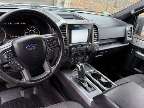 Used 2015 Ford F150 XLT w/ Equipment Group 302A Luxury image 16