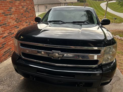 Used 2009 Chevrolet Silverado 1500 LTZ w/ Safety Package image 4