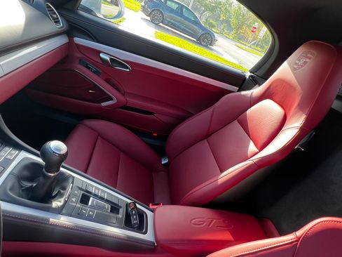 Used 2025 Porsche 718 Boxster GTS RWD image 10