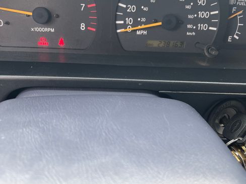 Used 1998 Toyota Tacoma 2WD Xtracab image 12