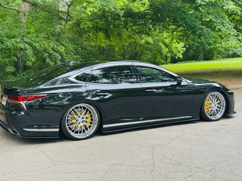 Used 2018 Lexus LS 500 w/ Interior Upgrade Package RWD image 11