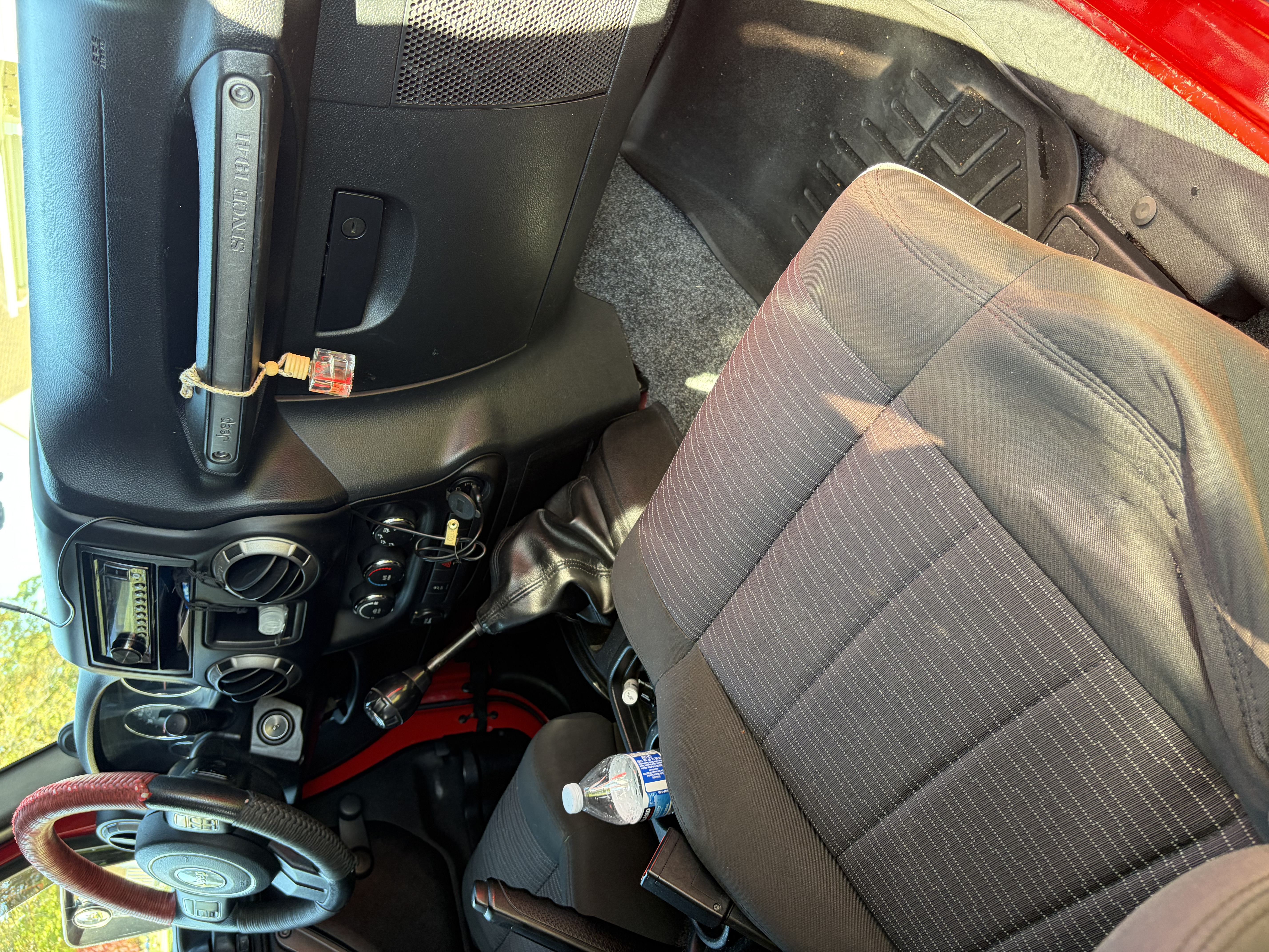 Used 2011 Jeep Wrangler Sport AWD/4WD image 8
