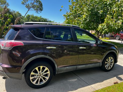 Used 2016 Toyota RAV4 Limited FWD image 12