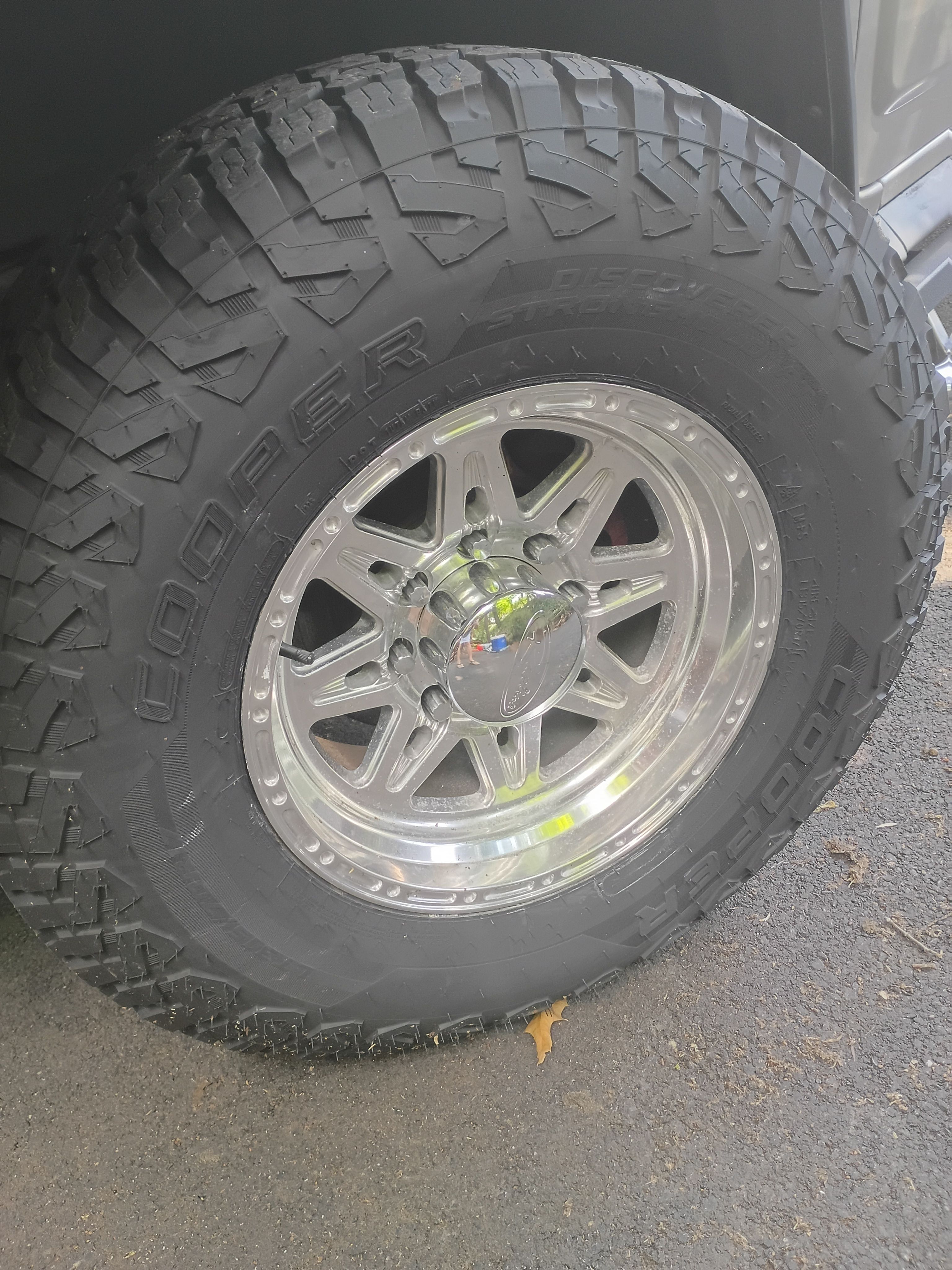 Used 2003 HUMMER H2 w/ Preferred Equipment Group AWD/4WD image 11