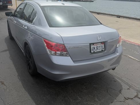 Used 2010 Honda Accord EX-L image 2