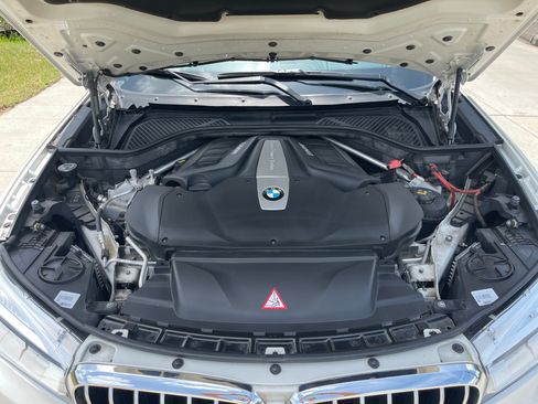 Used 2017 BMW X6 xDrive50i AWD/4WD image 17