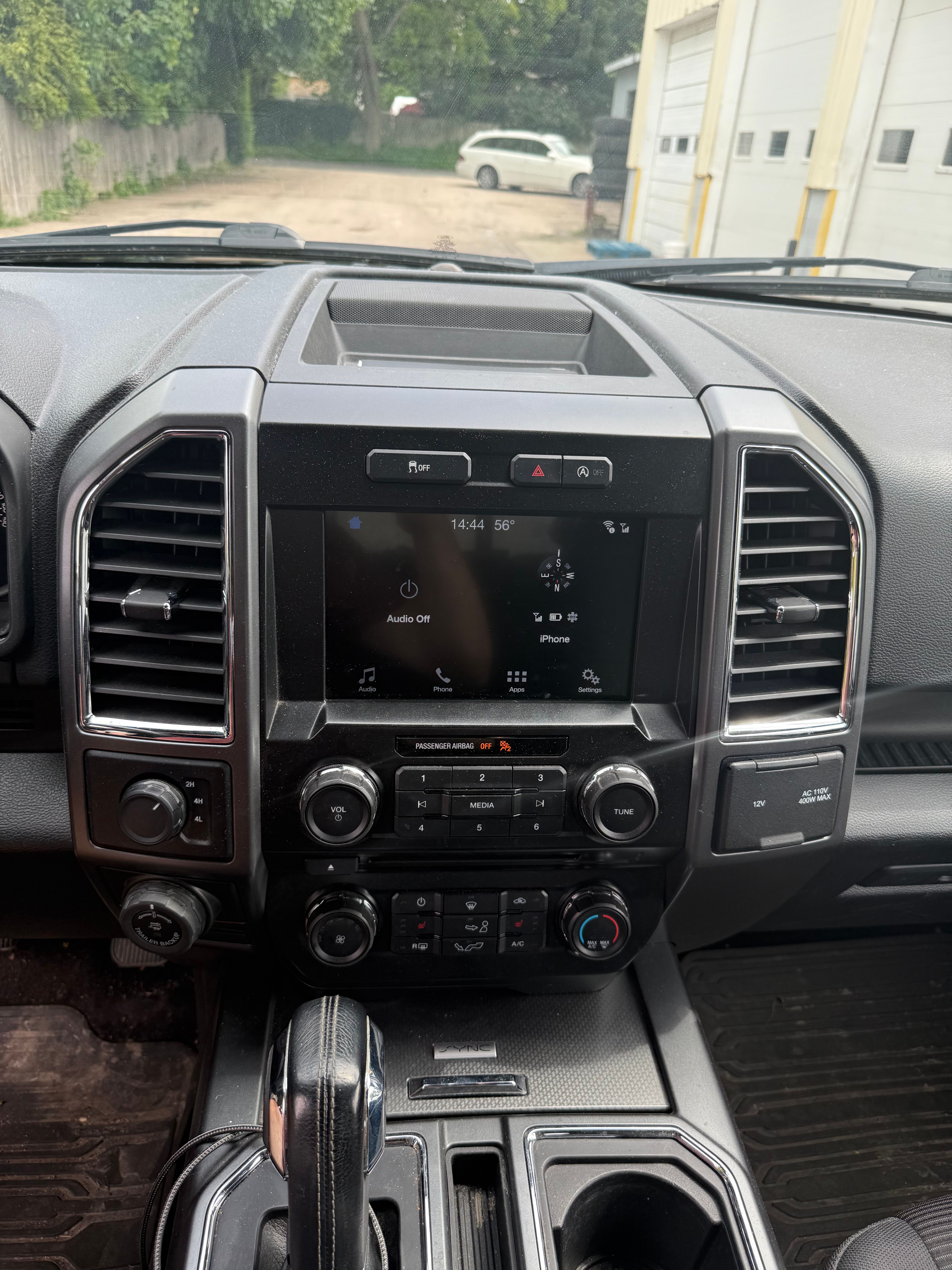 Used 2016 Ford F150 XLT w/ Equipment Group 302A Luxury AWD/4WD image 21